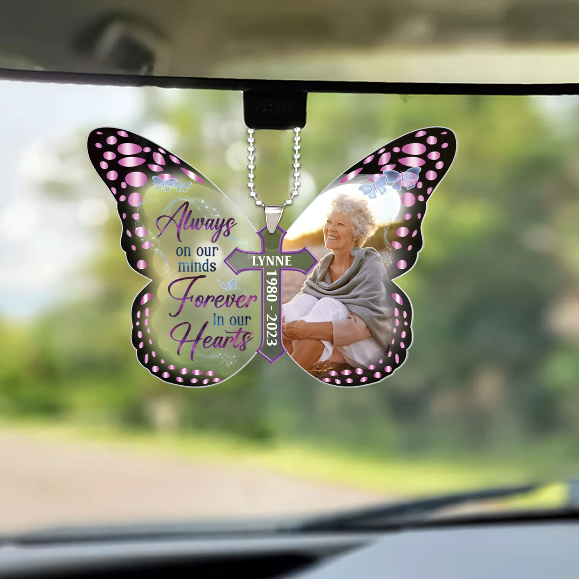Custom Mom Photo Butterfly Car Ornament, Customized Memorial Dad Photo Car Ornament - Memorial Gift For Mom, Dad, Family, Friends - Image 2